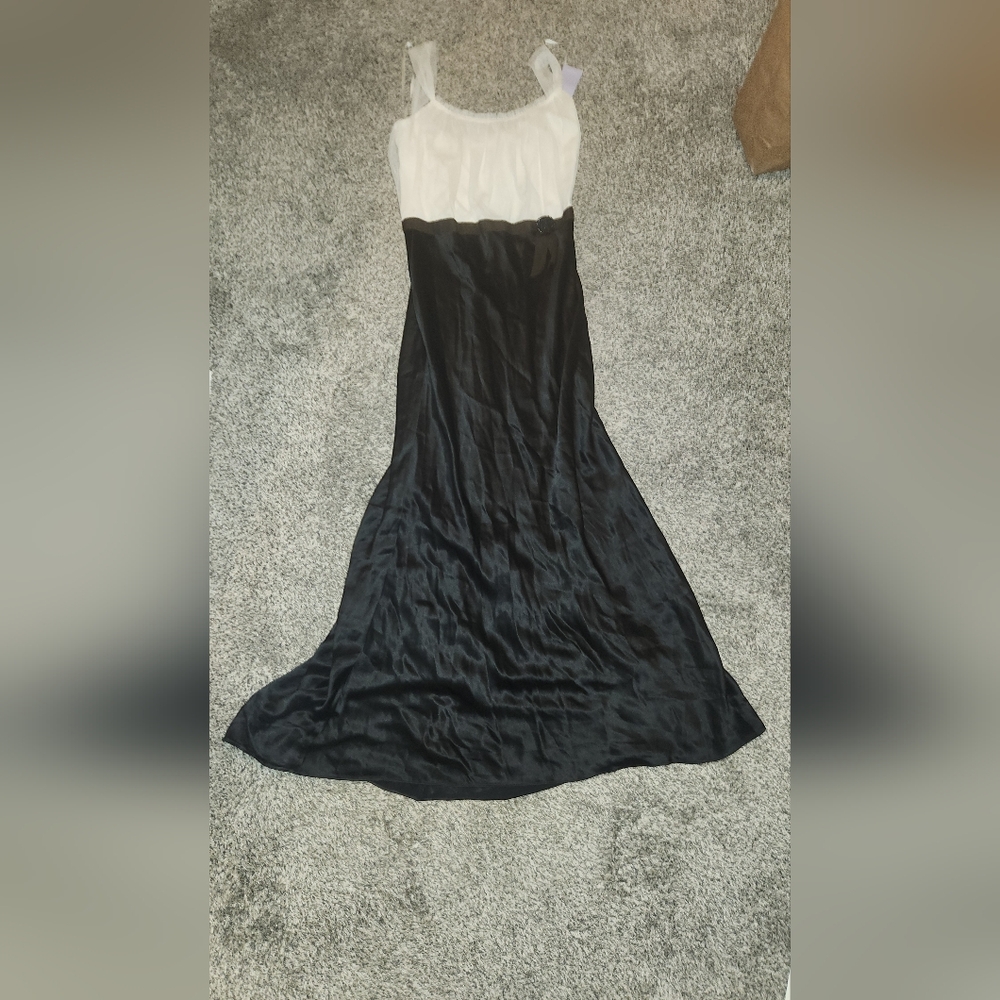 90s Vera Wang B&W Lace Strap Silky Maxi  - Elegant Two-Tone Slip Dress/Gown. NWT